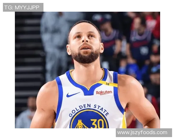 库里双20+勇士险胜溜马,勇士保持不败纪录延续到15连胜 库里双20+勇士险胜溜马,勇士保持不败纪录延续到15连胜