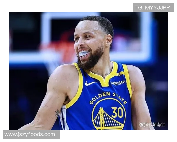 库里复出领军取得胜利,勇士继续领跑西部积分榜 库里复出领军取得胜利,勇士继续领跑西部积分榜