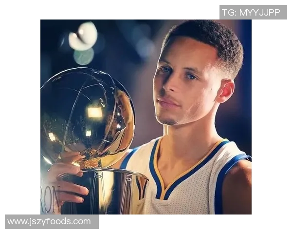 库里获评2021-22赛季首周西部最佳球员