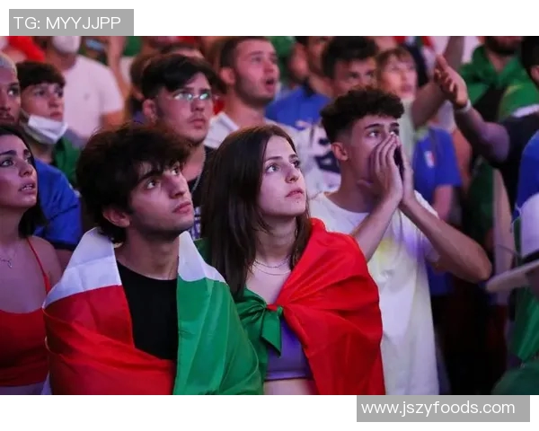 意大利足球甲级联赛因新冠疫情暴发推迟再度复赛，球迷欲看新一季角逐情况