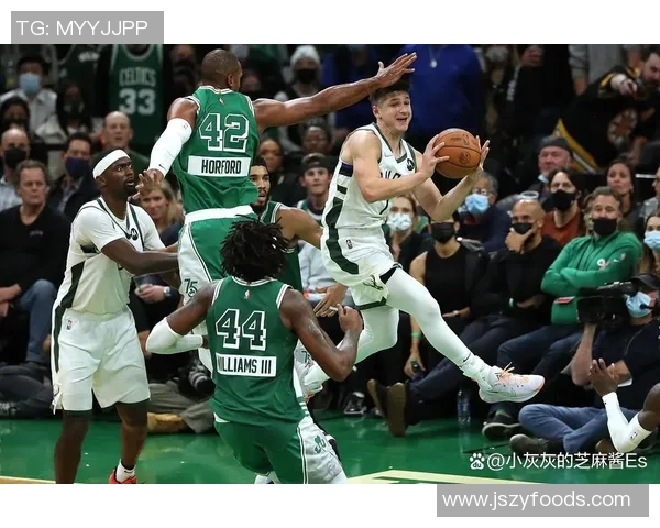 雄鹿防守端爆发！对手失误不断，雄鹿再夺一场胜利！