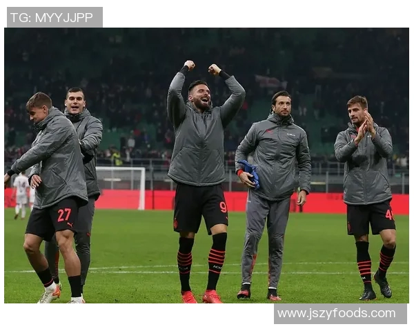 塞维利亚正式官宣签下AC米兰前锋苏索，加强锋线实力